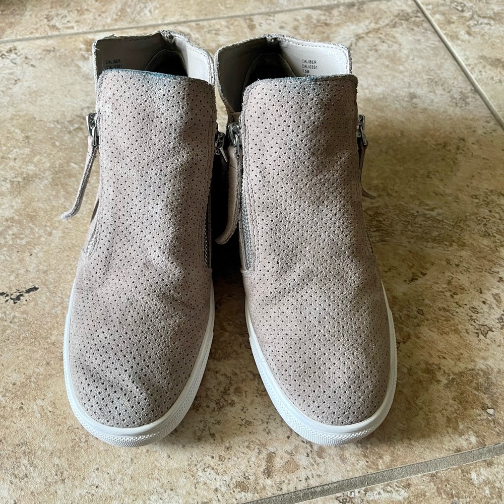 Steve Madden Caliber